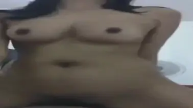 Adik Ipar Goyang WOT Liar Memek Becek Banjir Lumer poster