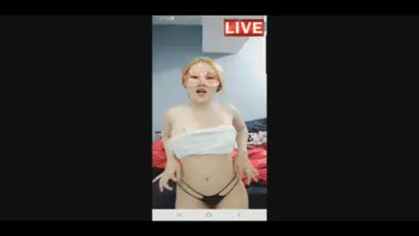 Live Show 190 Cewek Gendut Binal Colmek Memek Lebar Sampe Squirt Banjir Gila poster