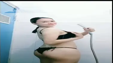 RH Mona 2 Live Show Ngocok Memek Gede Sampe Squirt Nyemprot Keras poster
